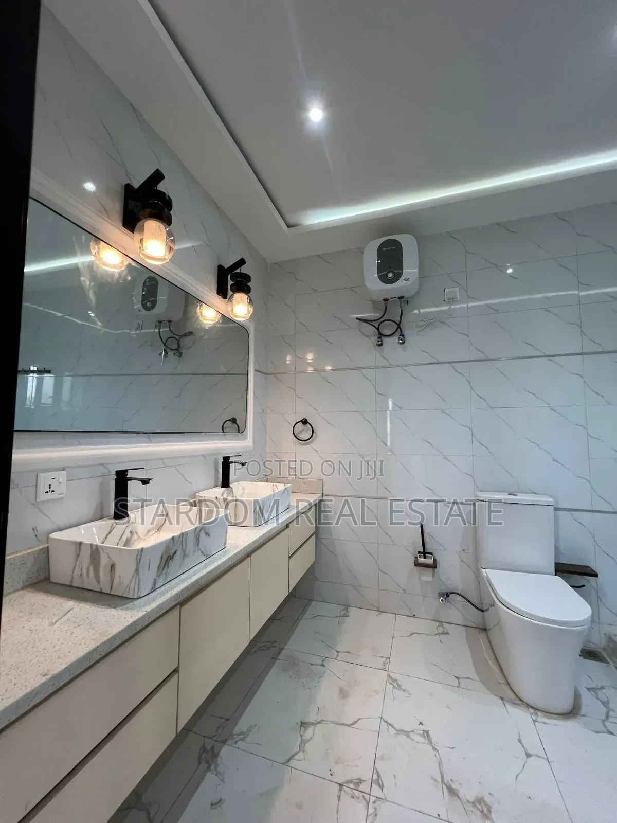 4bdrm Duplex in East Legon Hills for sale