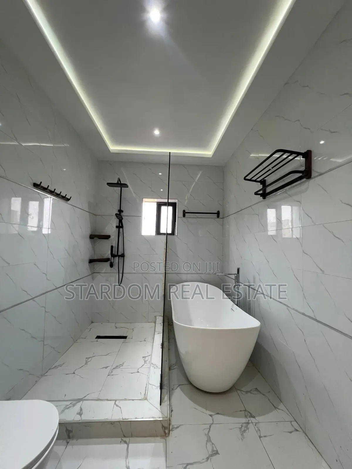 4bdrm Duplex in East Legon Hills for sale