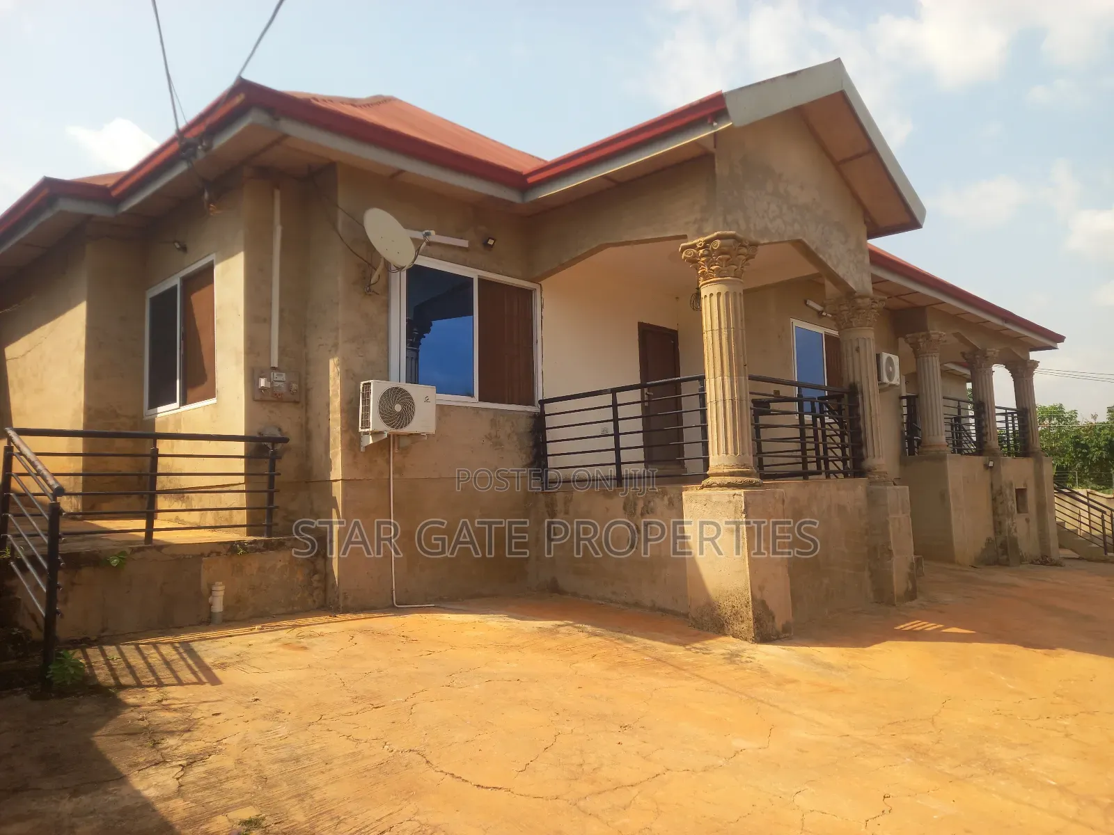 4bdrm House in Kwanwoma, Kumasi Metropolitan for sale