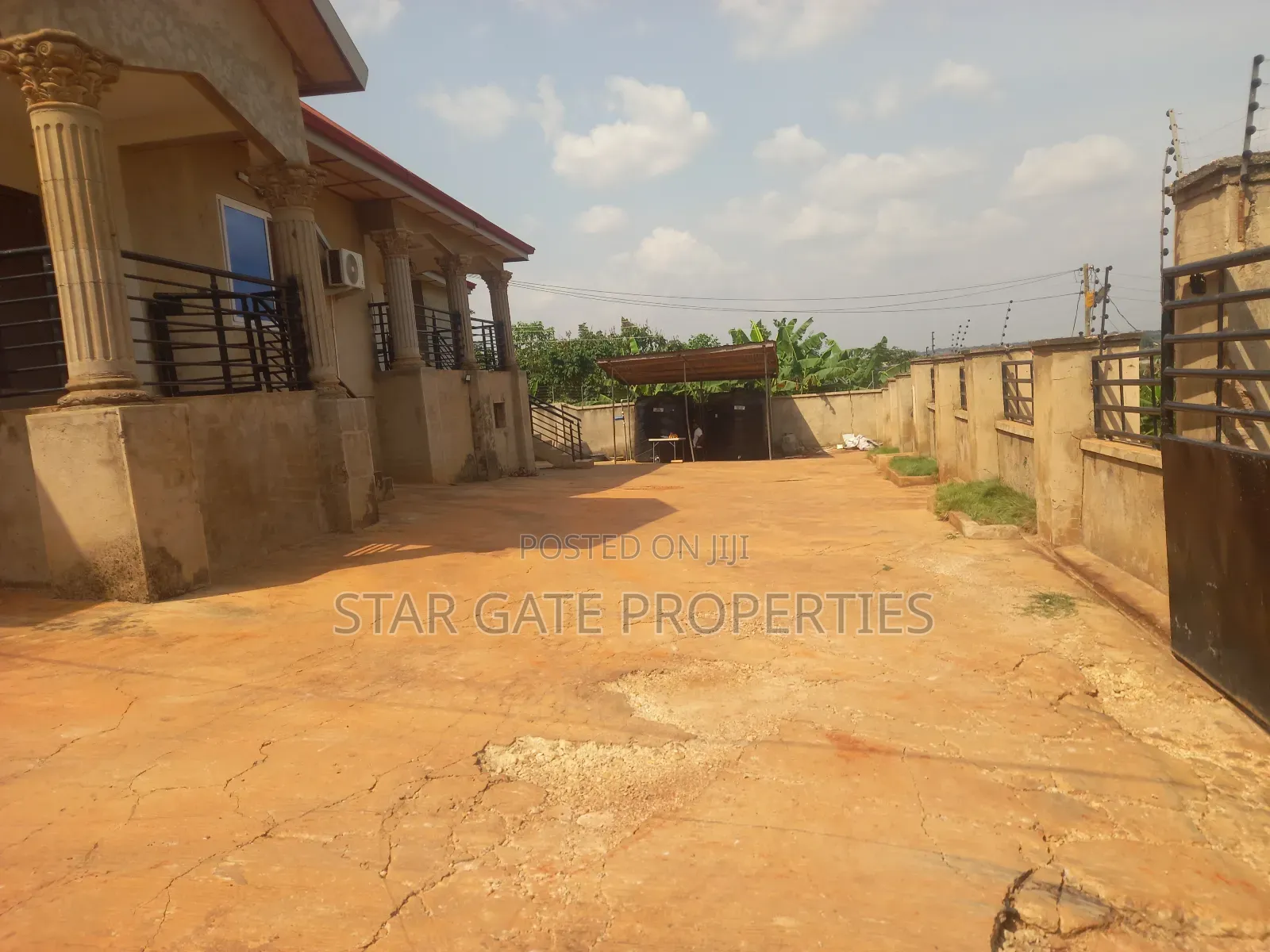4bdrm House in Kwanwoma, Kumasi Metropolitan for sale