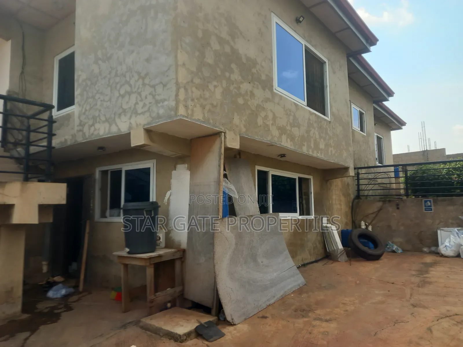 4bdrm House in Kwanwoma, Kumasi Metropolitan for sale
