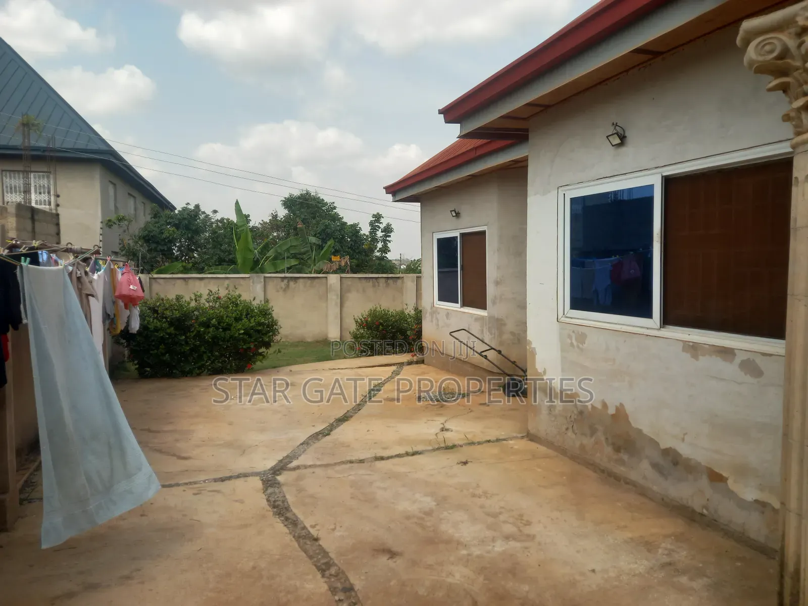 4bdrm House in Kwanwoma, Kumasi Metropolitan for sale