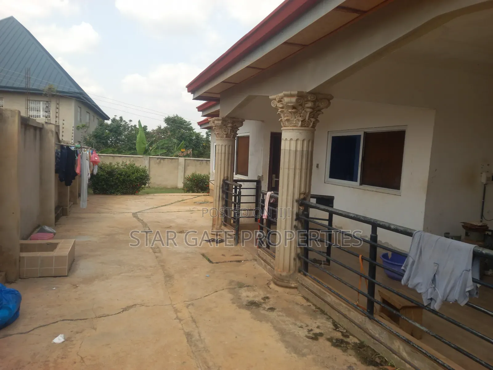 4bdrm House in Kwanwoma, Kumasi Metropolitan for sale