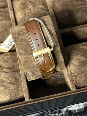 Adexe Grande 1890b-02 Leather Watch