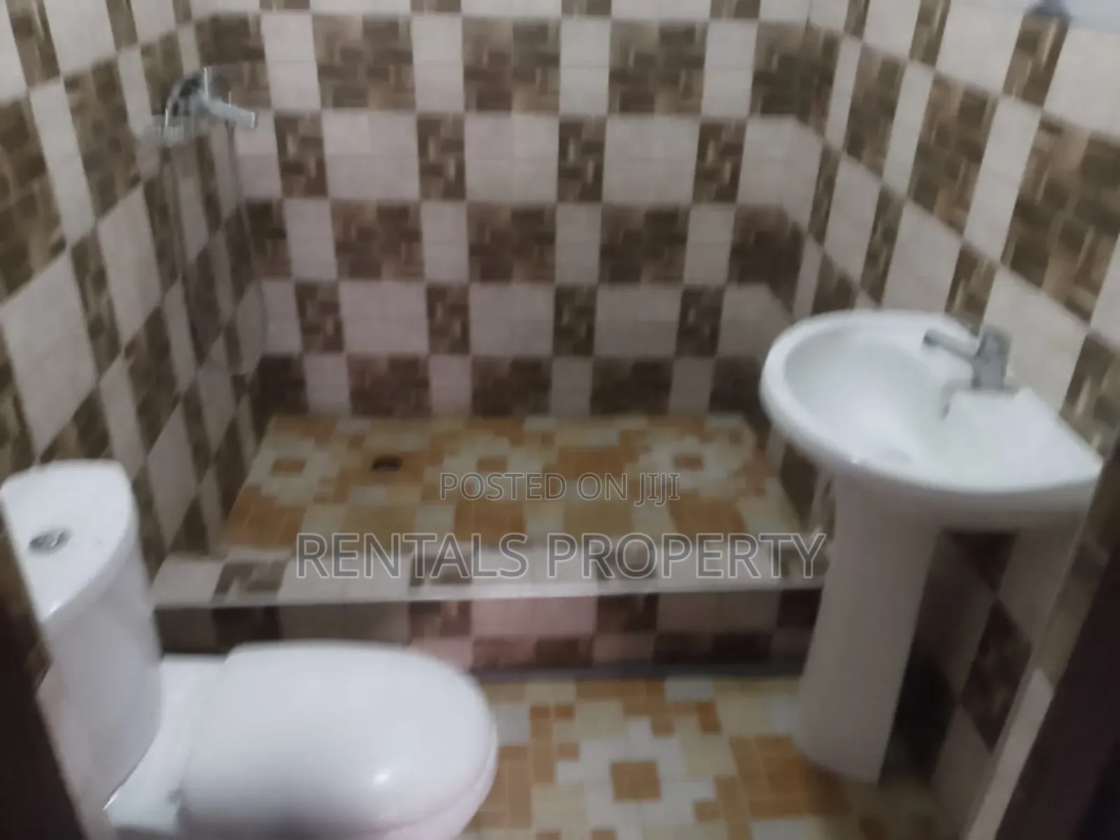 2bdrm Block of Flats in New Legon for rent