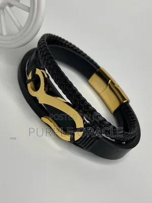Men's Black Leather And Gold-plated Bracelet.