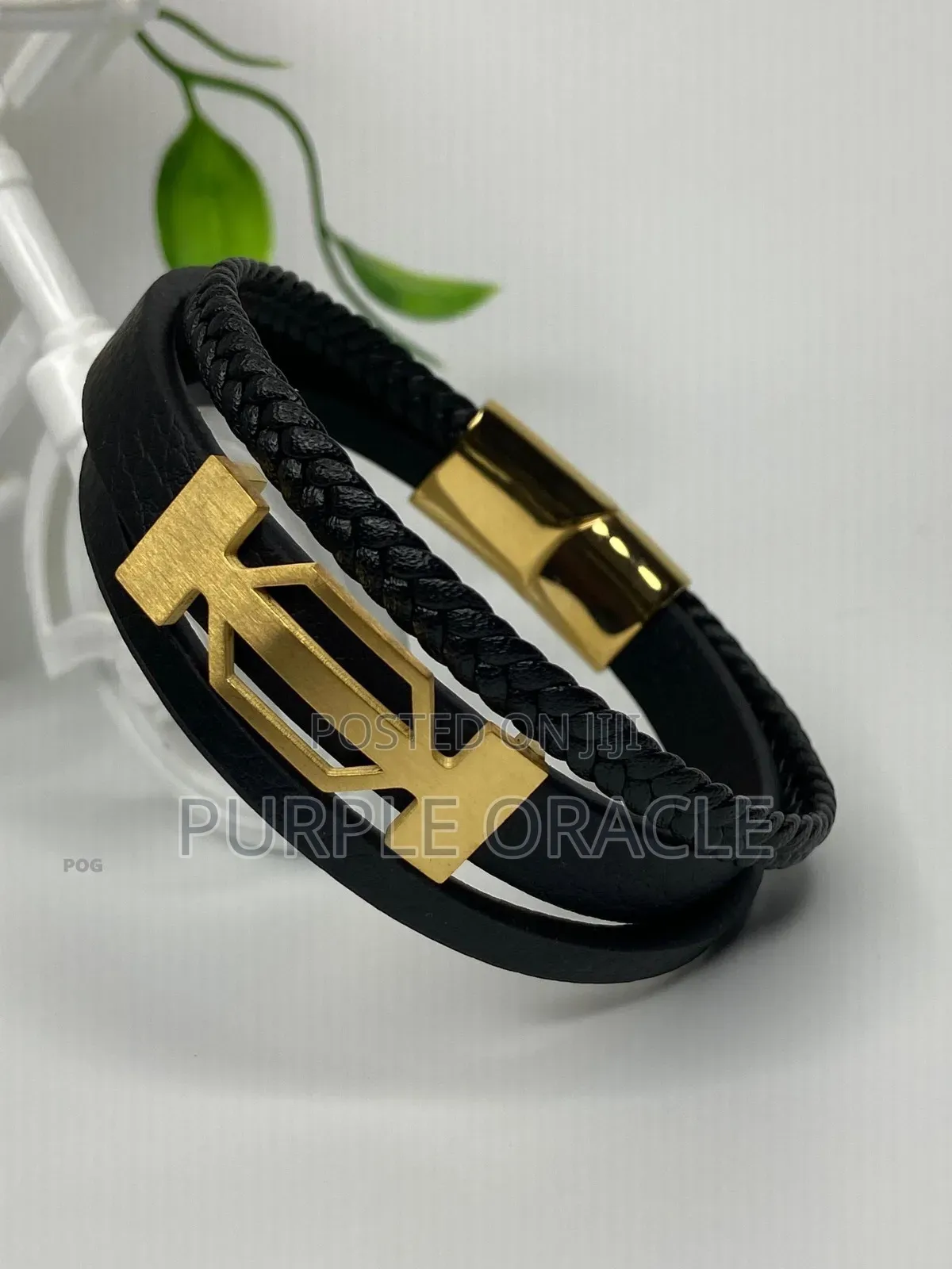 Men's Black Leather And Gold-plated Bracelet.