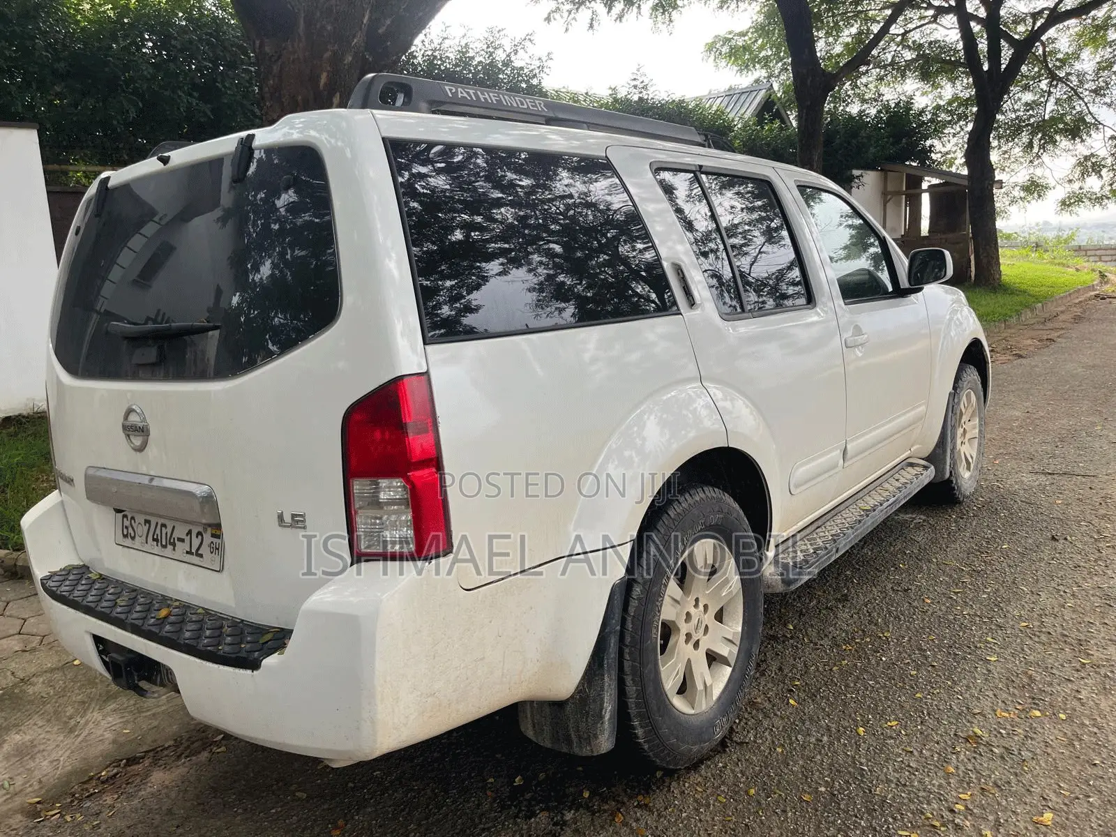 Nissan Pathfinder LE 4x4 2005 White