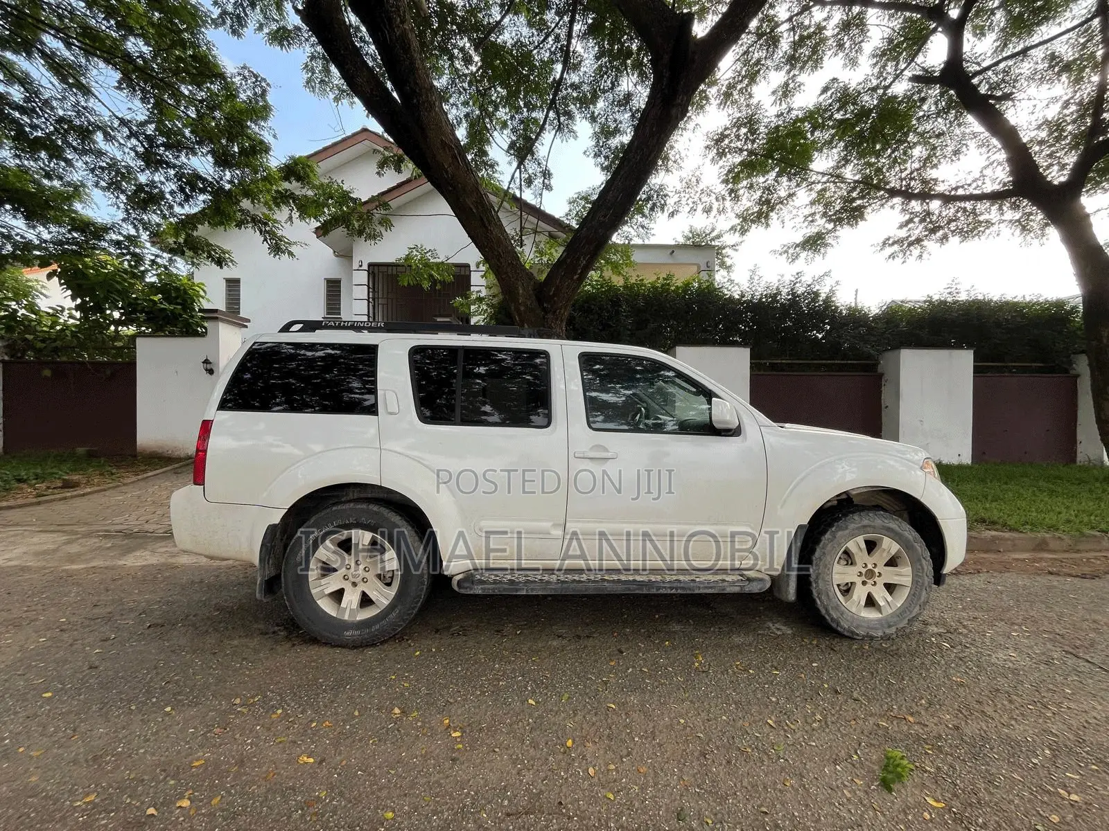 Nissan Pathfinder LE 4x4 2005 White