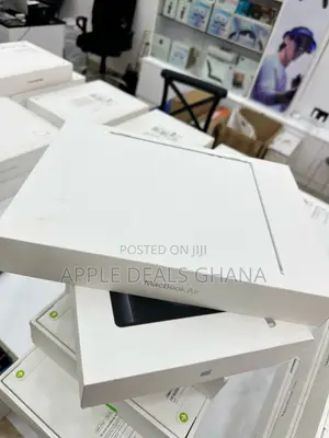 New Apple MacBook Air 2025 M4 15-Inch 24GB Apple M4 SSHD+SSD 512GB