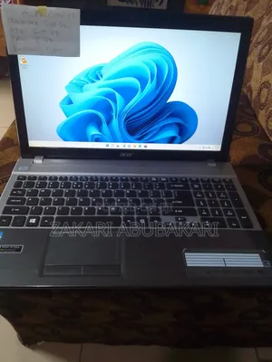 Laptop Acer Aspire V3-372T 8GB Intel Core i7 HDD+SSD 500GB