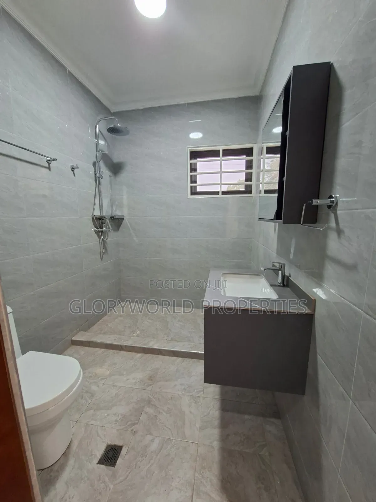 3bdrm House in Lashibi for sale