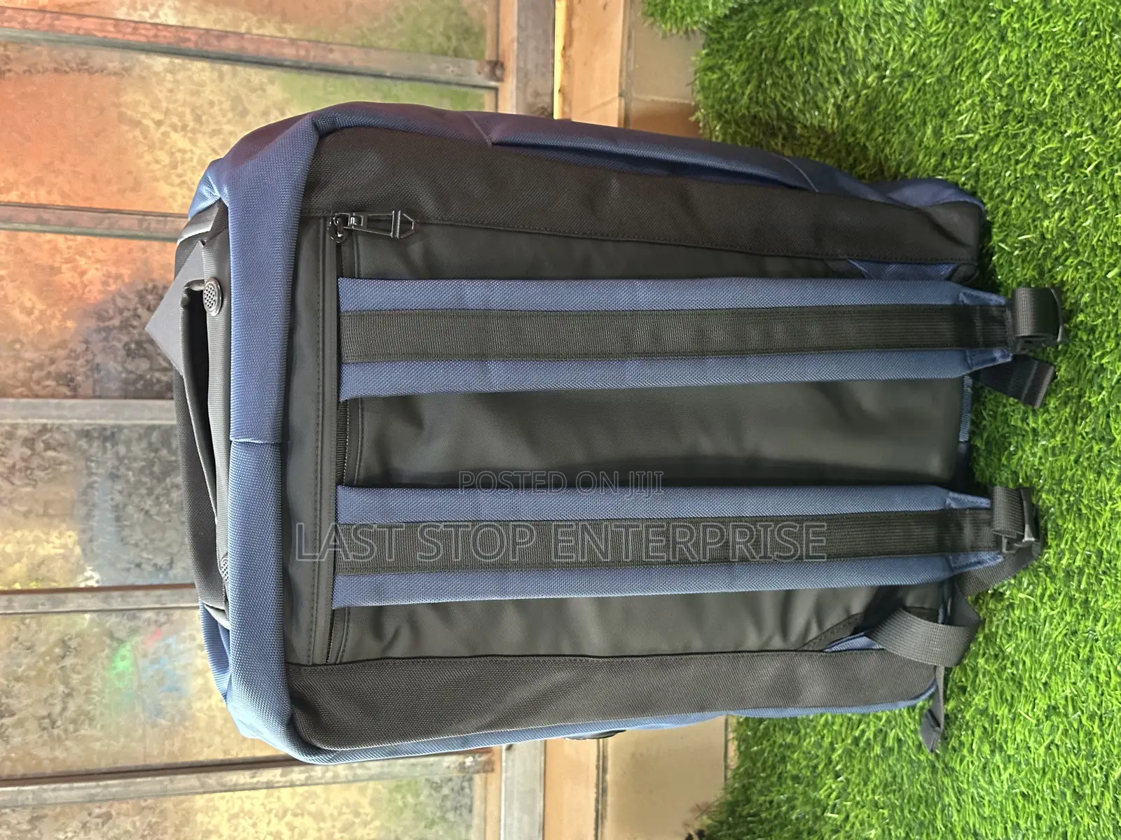 Quality and Class Traveling Bag