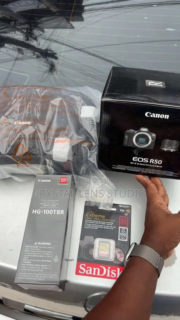 Canon Eos R50