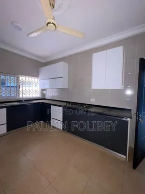 4bdrm Duplex in Dgproperties, Pokuase for rent