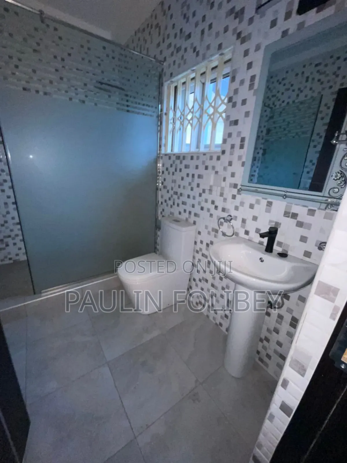 4bdrm Duplex in Dgproperties, Pokuase for rent