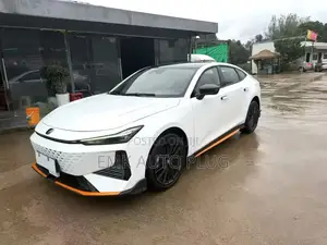 Changan UNI-V 1.5 Petrol FWD 2024 White