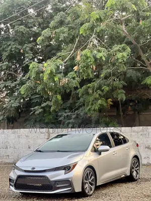 Toyota Corolla SE 2020 Silver
