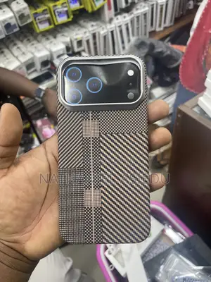 Carbon Fiber Case for iPhone 17 Pro Max