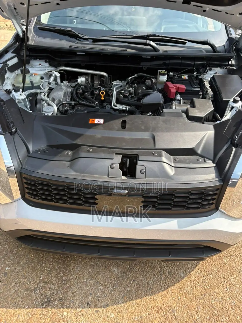 Mitsubishi Outlander 2023 White