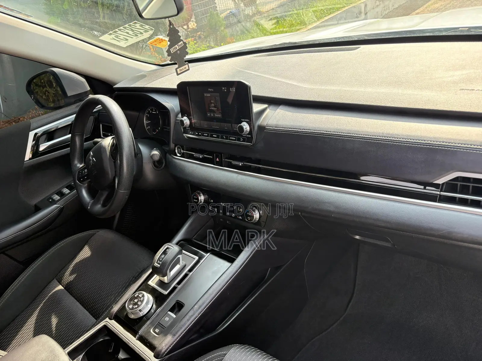 Mitsubishi Outlander 2023 White