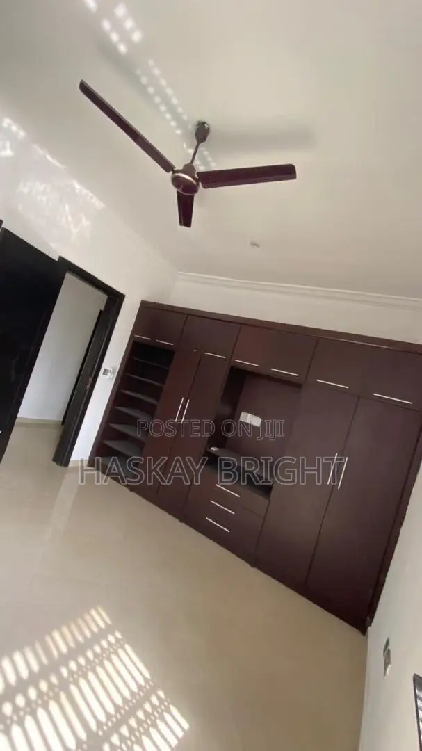 4bdrm House in Gated Community, Dome for rent