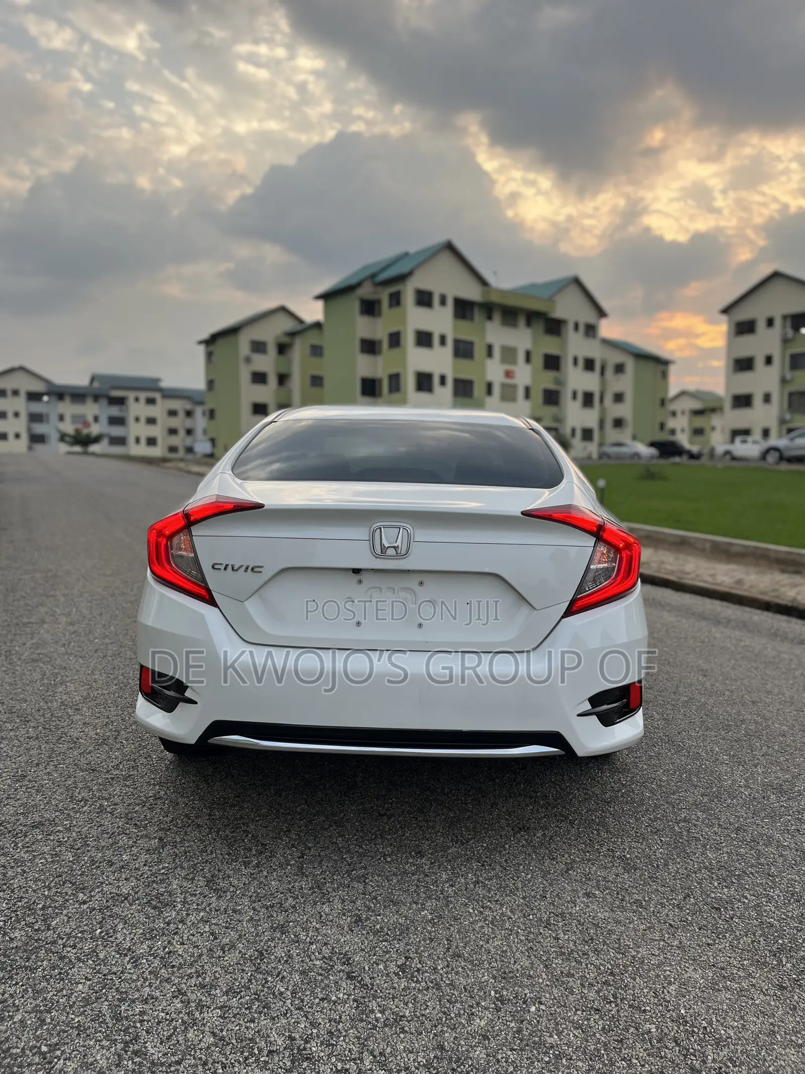 Honda Civic EX Sedan 2019 White