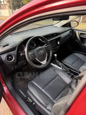 Toyota Corolla XLE (1.8L 4cyl 2A) 2018 Burgundy