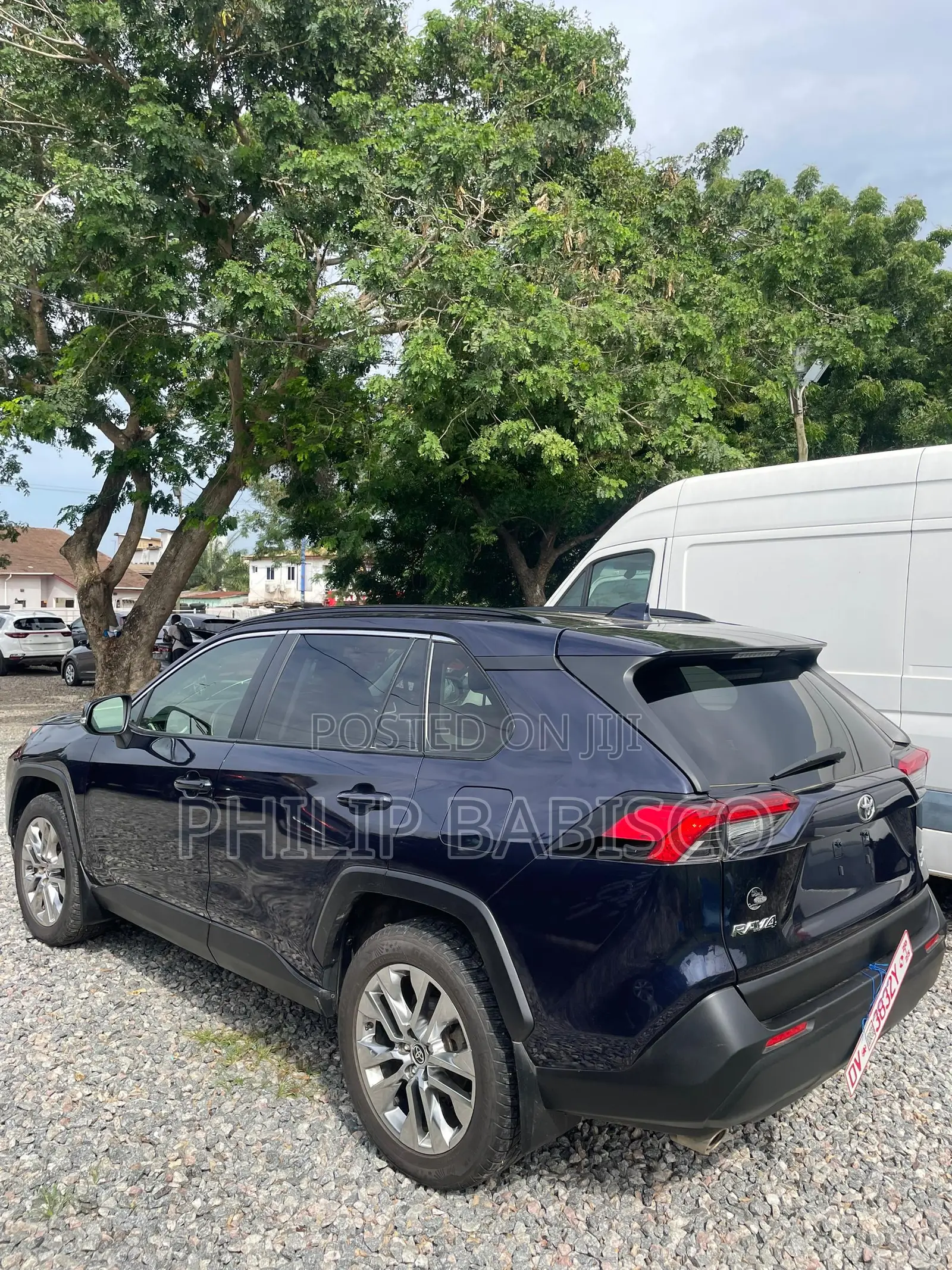 Toyota RAV4 XLE Premium AWD 2020 Blue