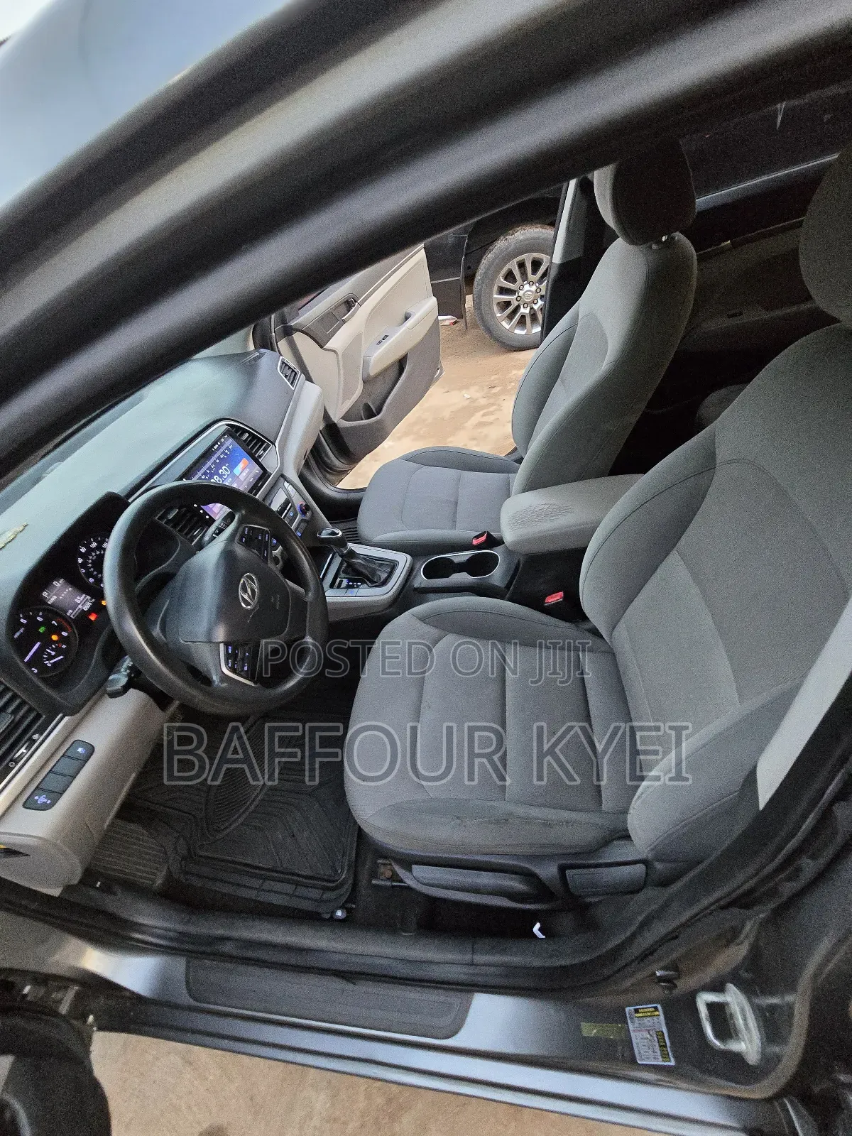 Hyundai Elantra ECO Sedan FWD (1.4L 4cyl 7A) 2017 Gray