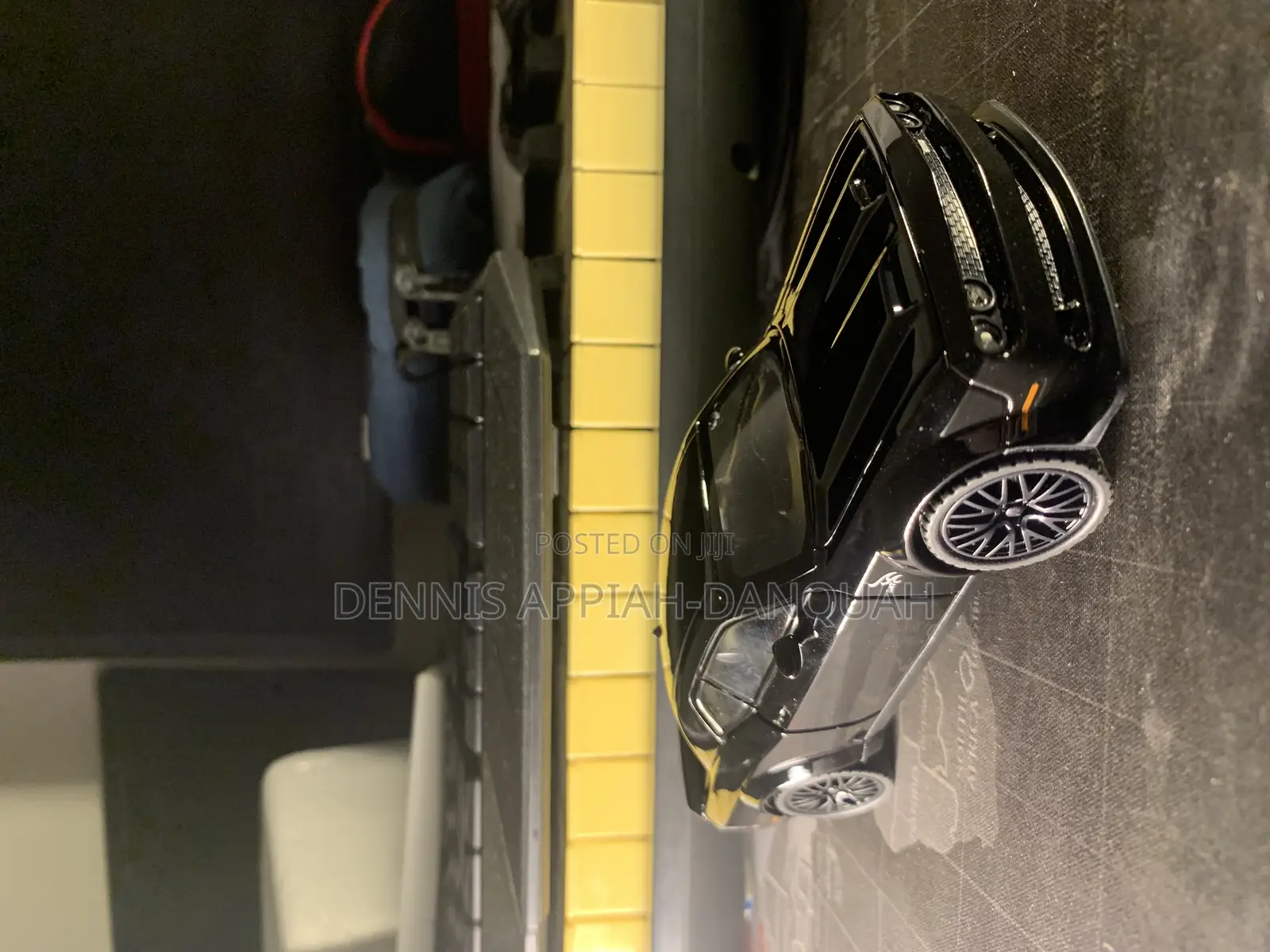 Dodge Challenger Toy Car (Diecast Model)