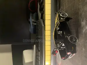 Dodge Challenger Toy Car (Diecast Model)