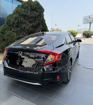Honda Civic Touring Sedan 2019 Black