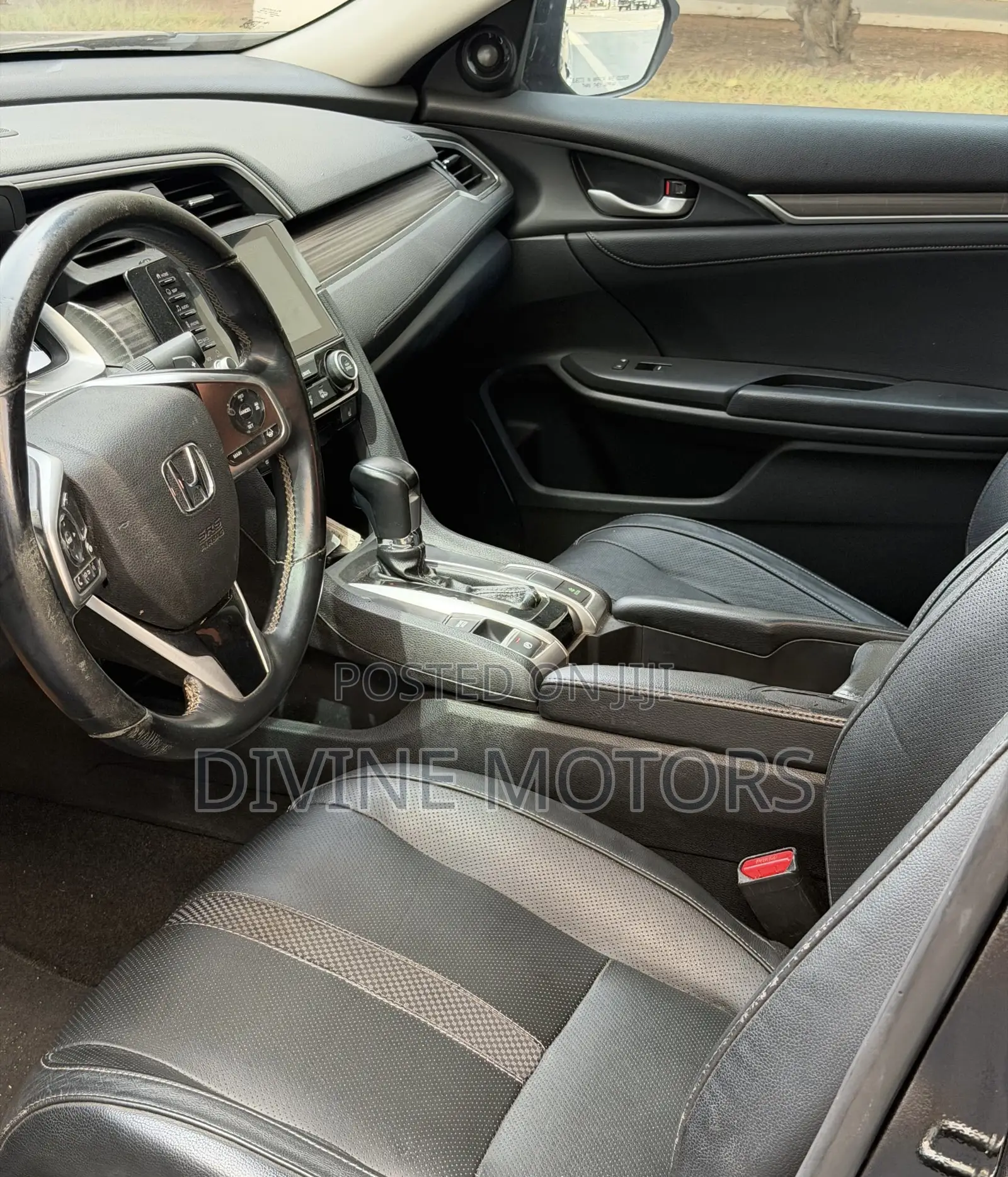 Honda Civic Touring Sedan 2019 Black