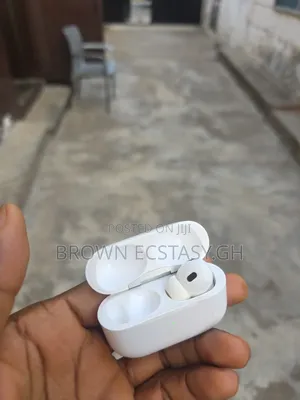 Airpods Pro 2, Usb C (Only Right Bud and Charging Case)
