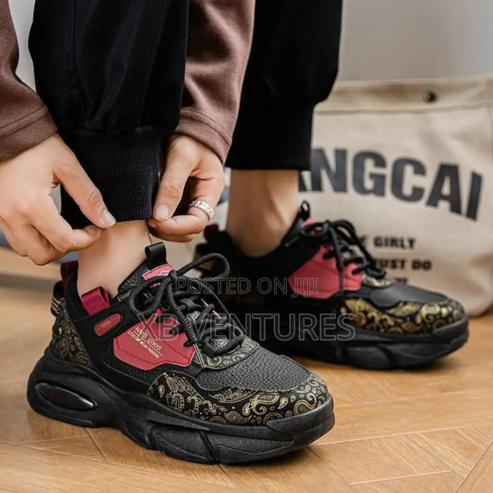 Ultra-Lightweight Men Sneakers Running Shoes
