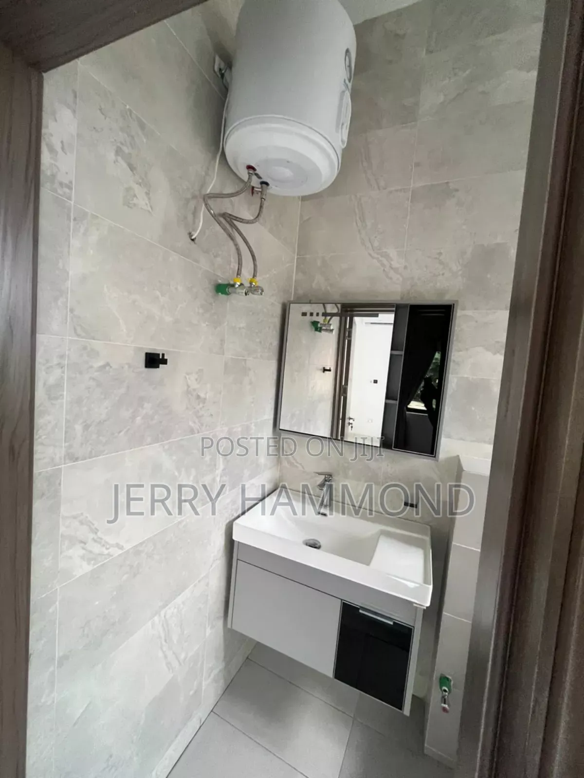 2bdrm Apartment in East Legon Not Far for rent