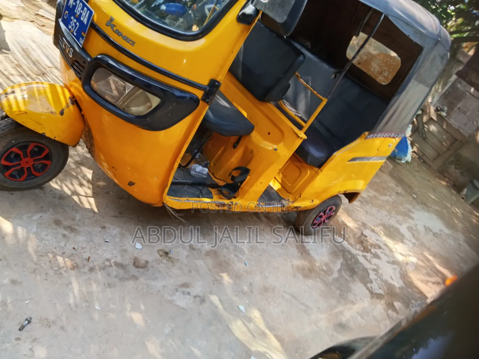 TVS Apache 160 4V 2018 Yellow