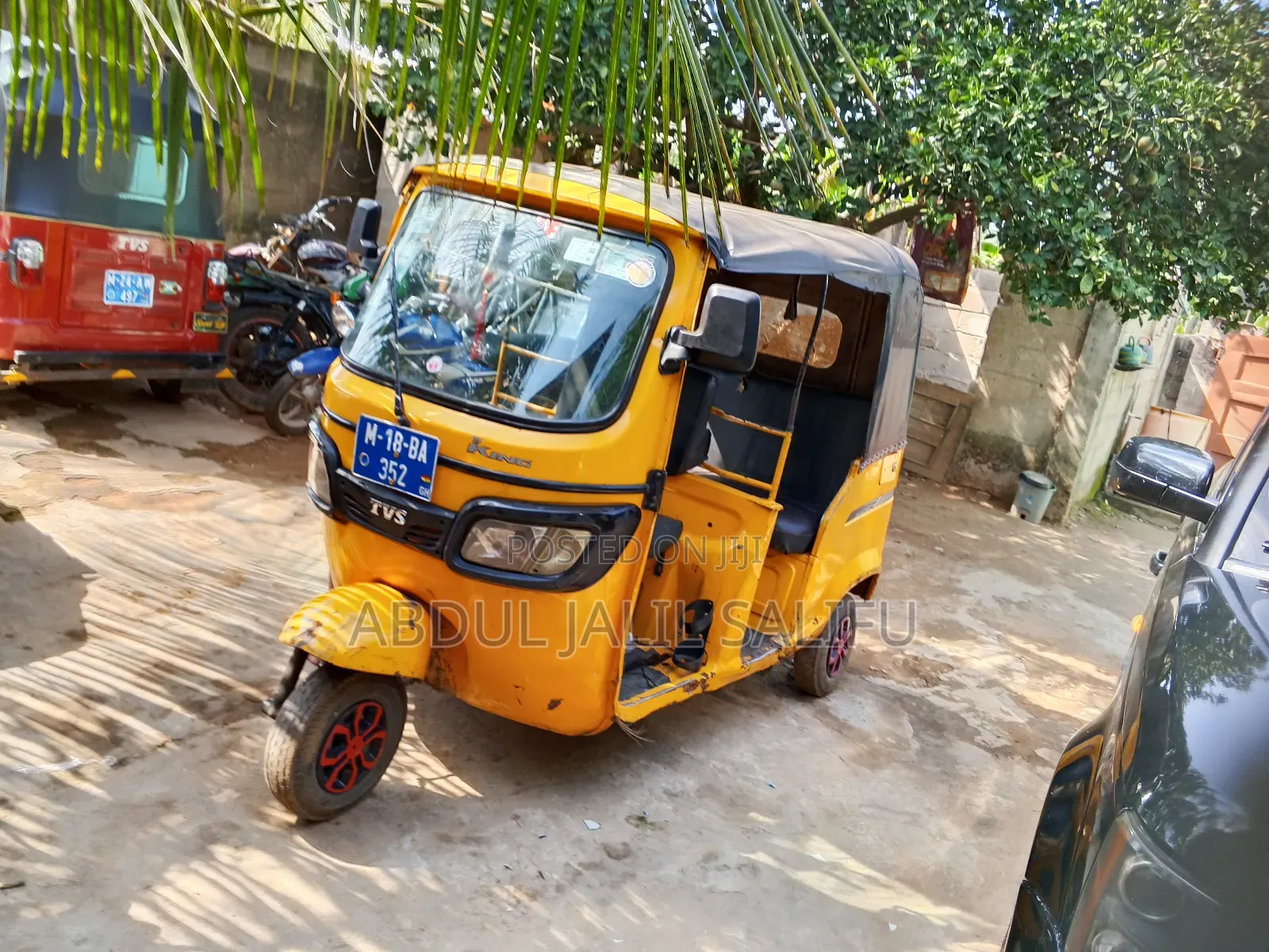 TVS Apache 160 4V 2018 Yellow