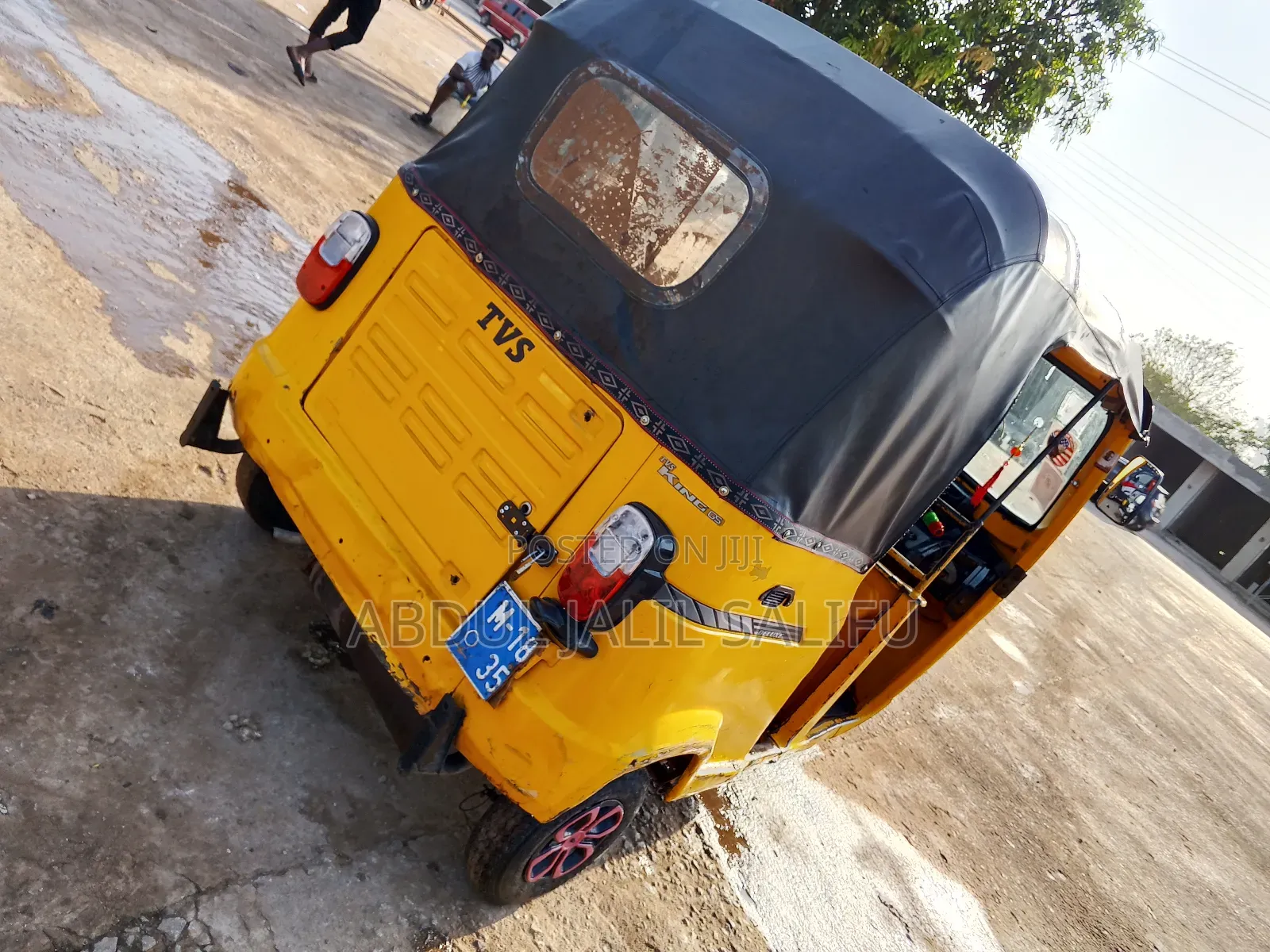 TVS Apache 160 4V 2018 Yellow