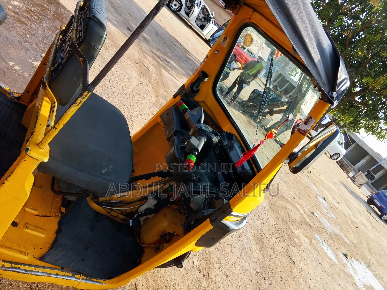 TVS Apache 160 4V 2018 Yellow