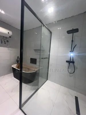5bdrm House in Oyarifa Aburi, Adenta for sale
