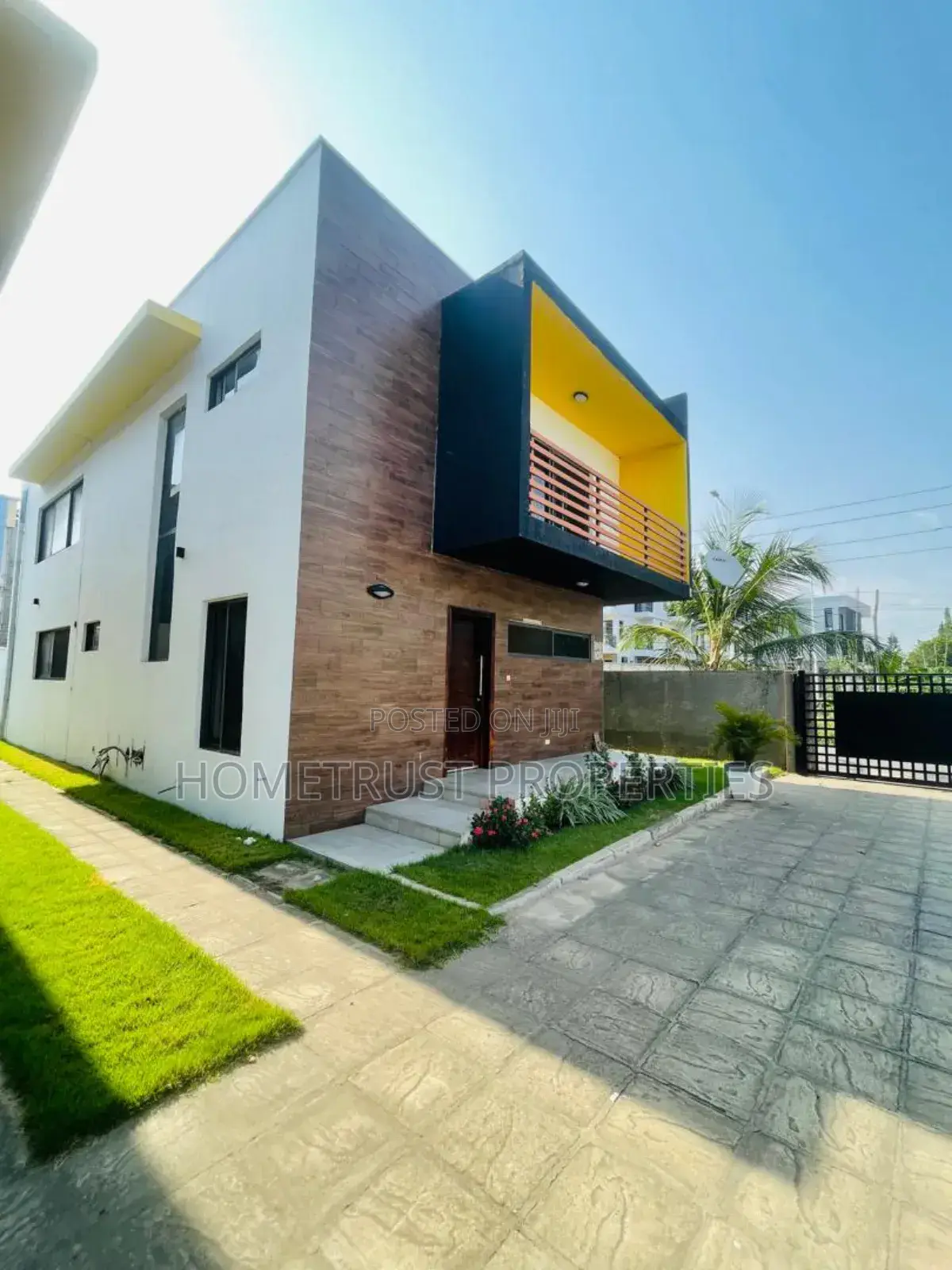 4bdrm Duplex in Hometrust Properties, Abelemkpe for rent