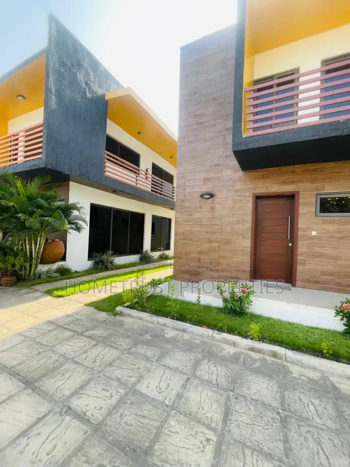 4bdrm Duplex in Hometrust Properties, Abelemkpe for rent
