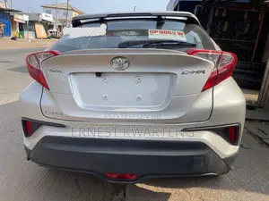 Toyota C-HR 2021 Gray