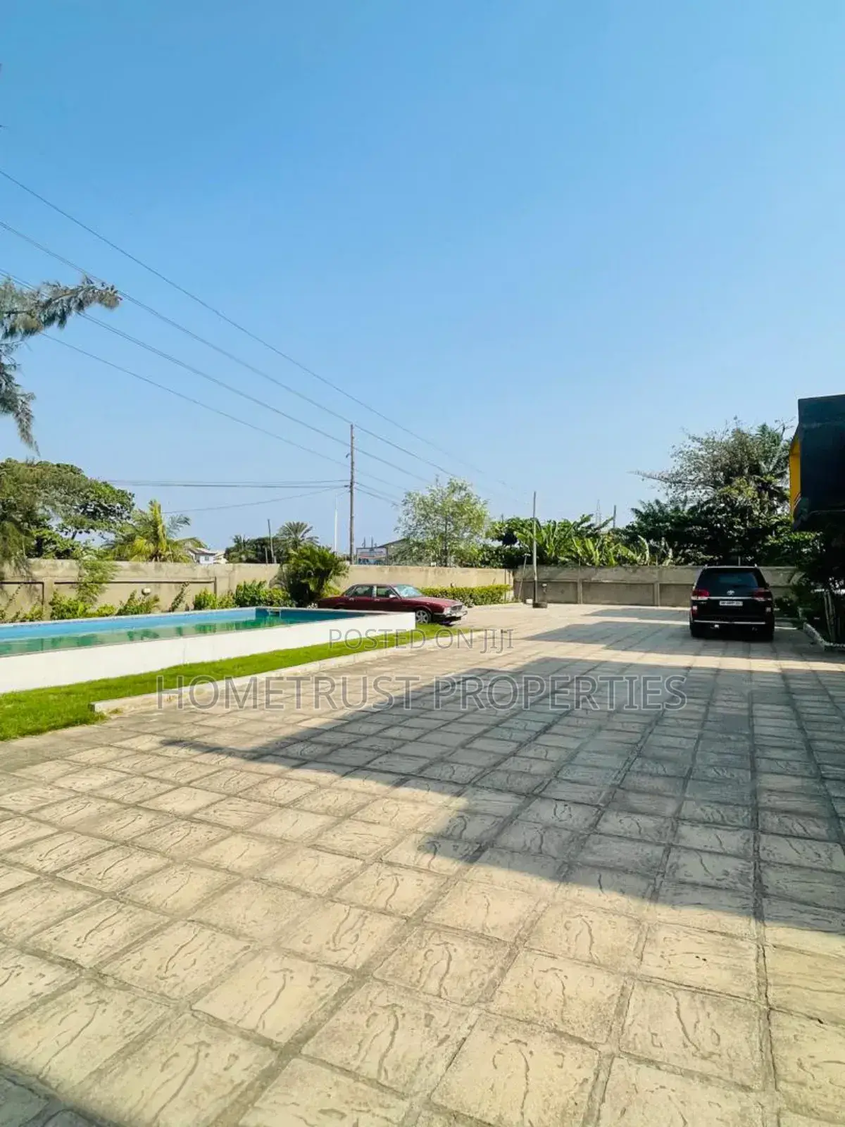 4bdrm Duplex in Hometrust Properties, Abelemkpe for rent
