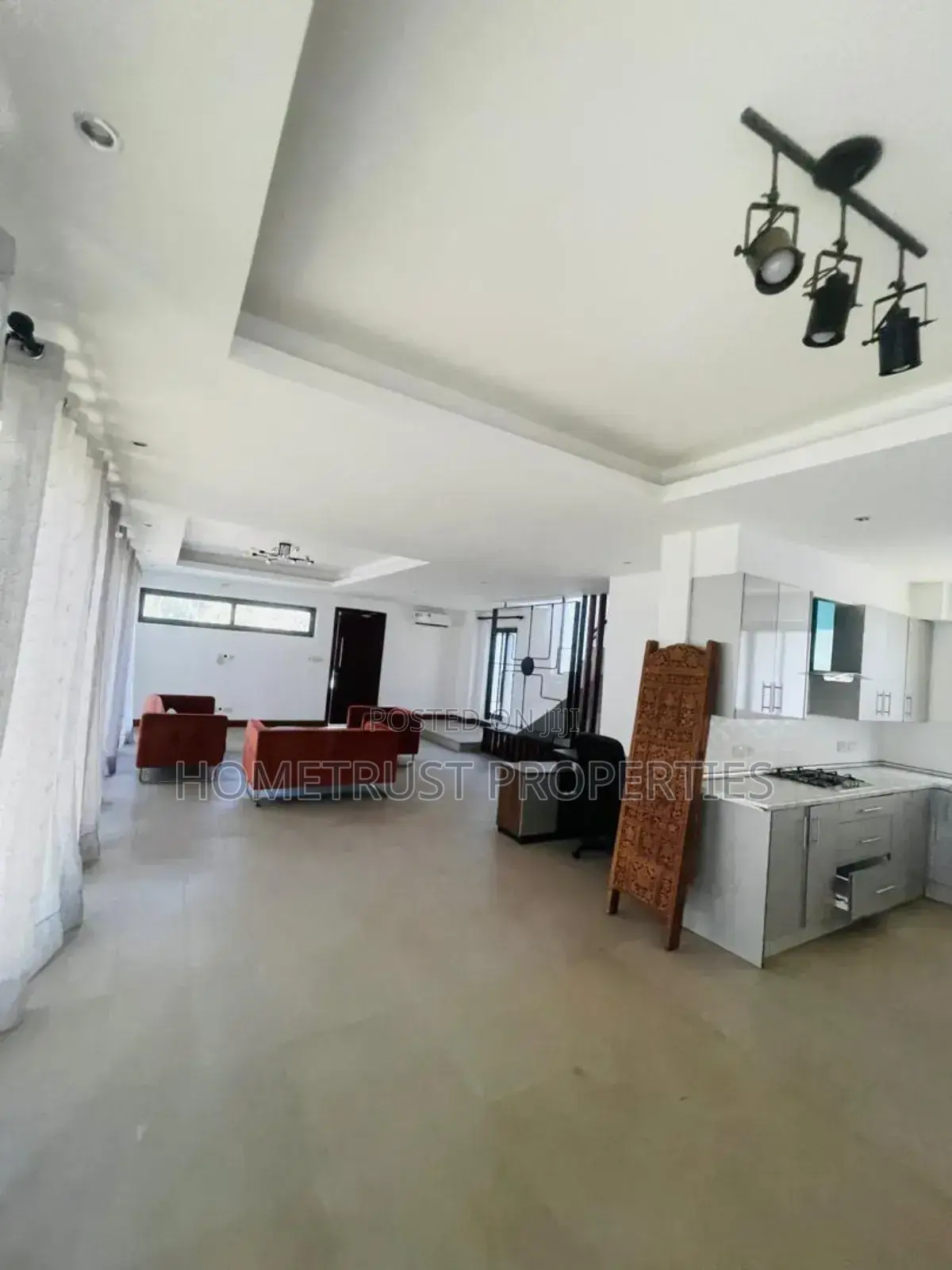 4bdrm Duplex in Hometrust Properties, Abelemkpe for rent