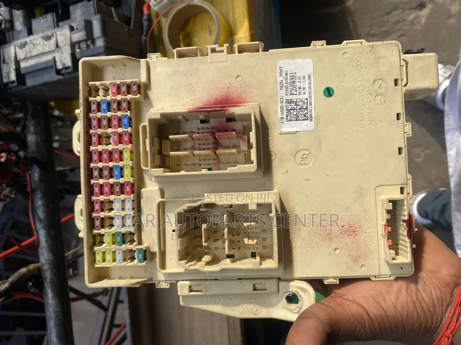 Hyundai Tucson 2021-23 Dashboard Fusebox