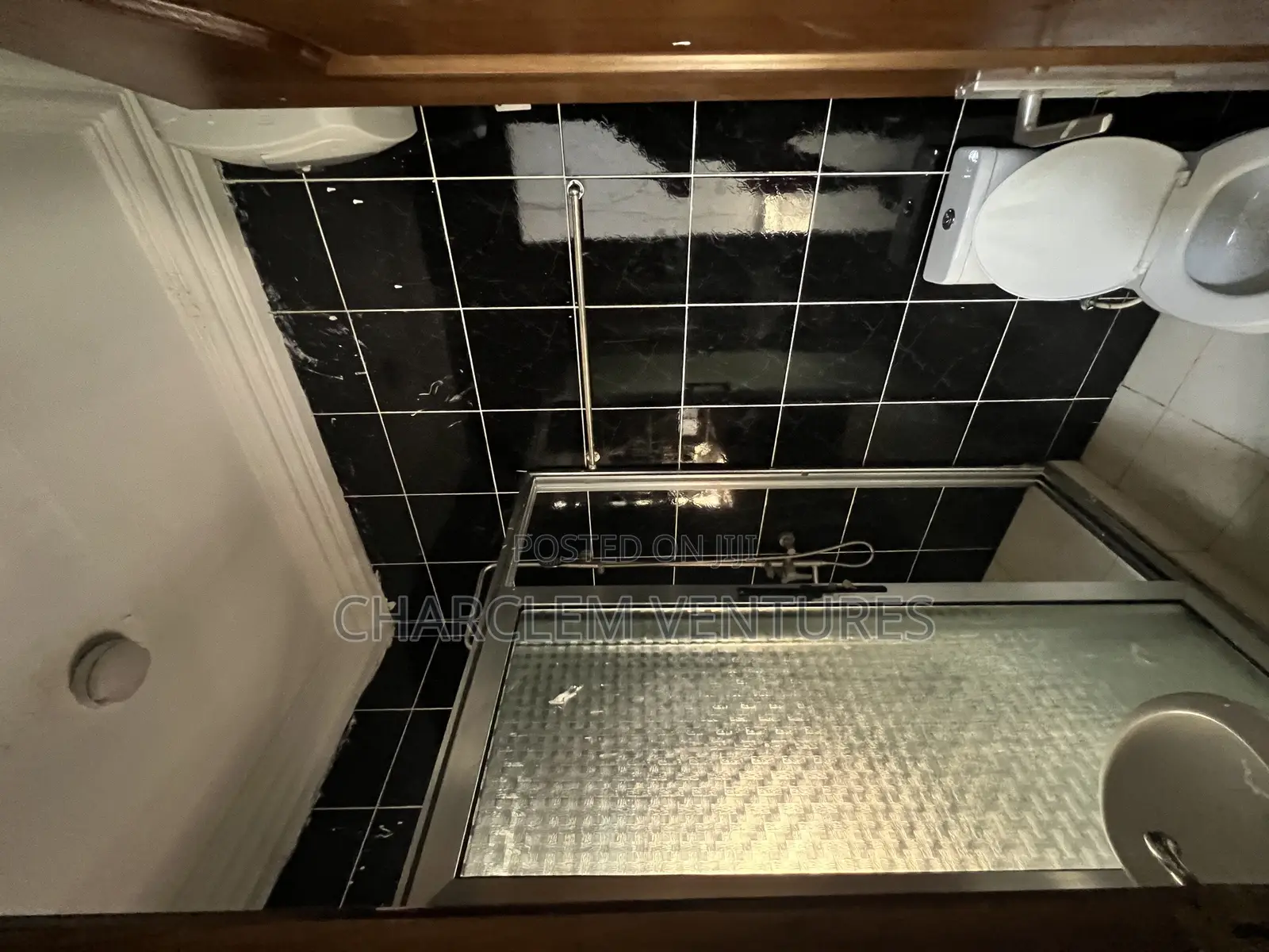 16bdrm Apartment in Charclem Ventures, East Legon for sale