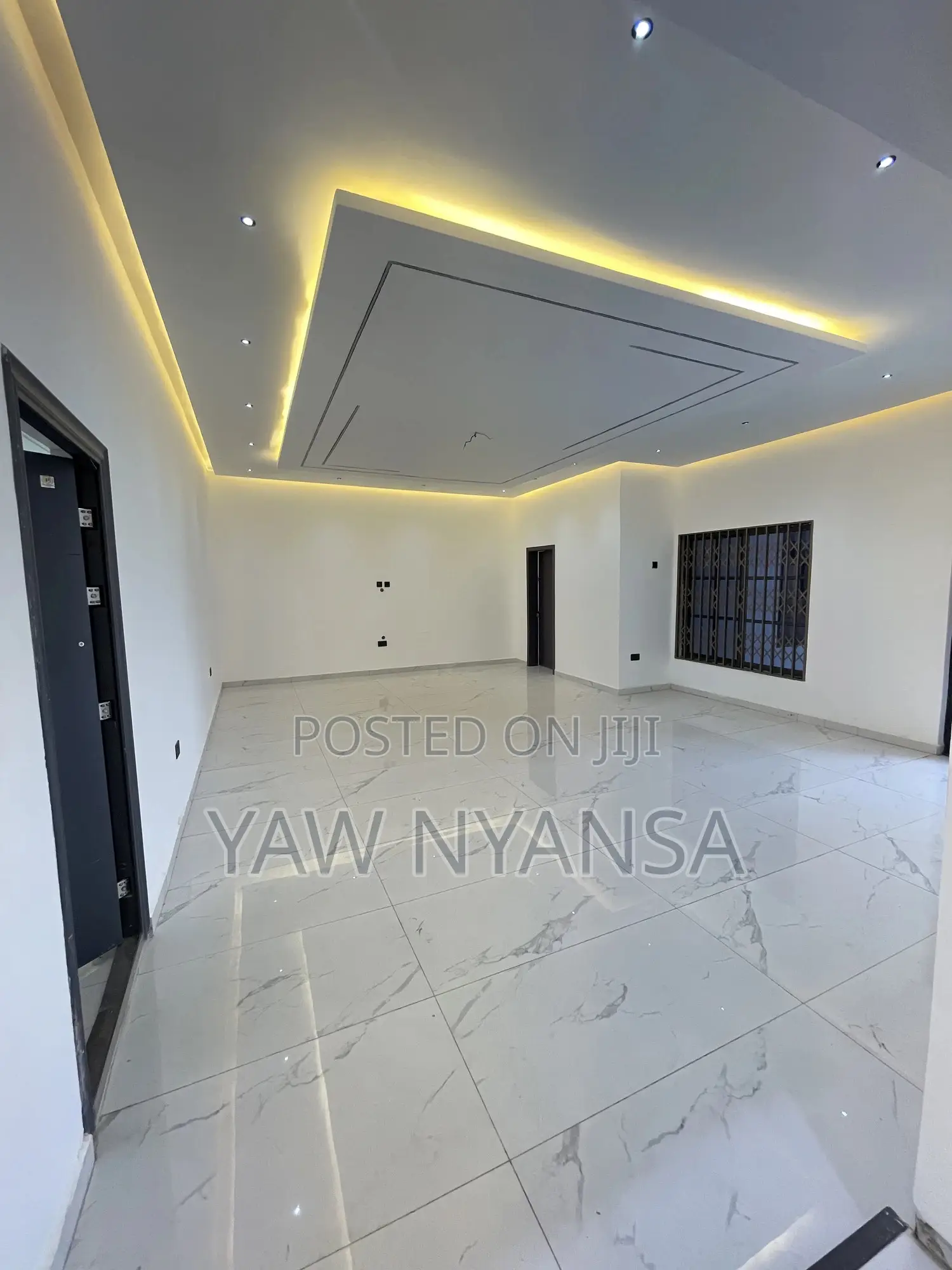 3bdrm Duplex in Bn Properties, Ashomang Estate for sale